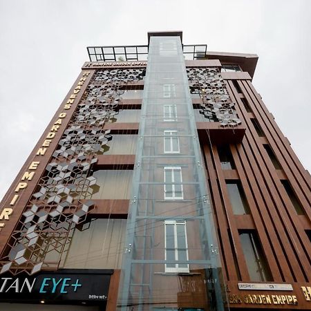 Heavens Garden Empire Hotel Guwahati Eksteriør billede